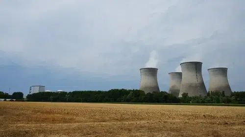 Fransa'da aşırı sıcaklar nükleer santralleri durdurdu