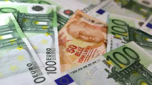 İstanbul serbest piyasada döviz fiyatları stabil kalmaya devam ediyor