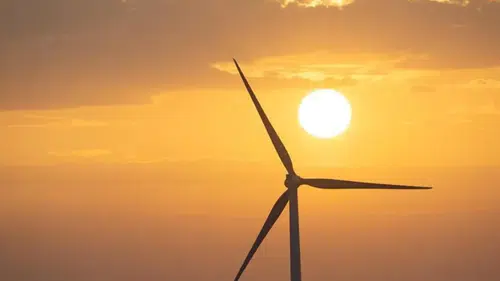 Türkiye ekonomisi 2025'te yeniden büyüdü: Güneş enerjisinde önemli bir atılım gerçekleşti