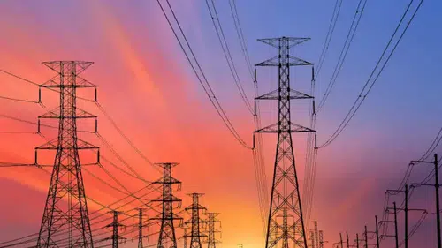 Spot piyasada elektrik fiyatları dalgalanmaya devam ediyor