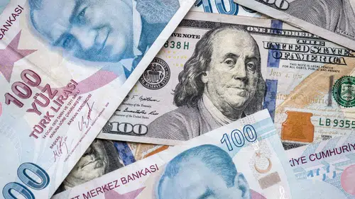 Dolar/TL 47,70 seviyelerini geçerek artış gösterdi