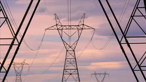 Türkiye'de günlük elektrik üretimi 966 bin 523 megavatsaat oldu