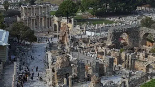 Türkiye'nin tarihi mirası ekonomiye 7,3 milyar liralık dev katkı sağladı