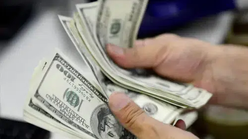 Dolar/TL 48,44 seviyelerinde işlem görmeye devam ediyor