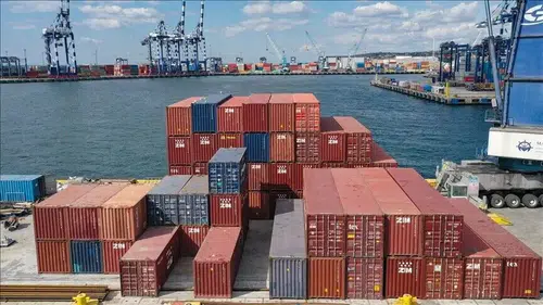 Türkiye'nin komşularına ihracatı yükselişte: 8 ayda 18,2 milyar dolar