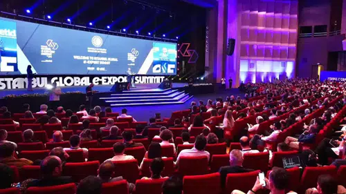 İstanbul'da küresel e-ihracat zirvesi: Türkiye'nin dijital ticaret gücü artıyor