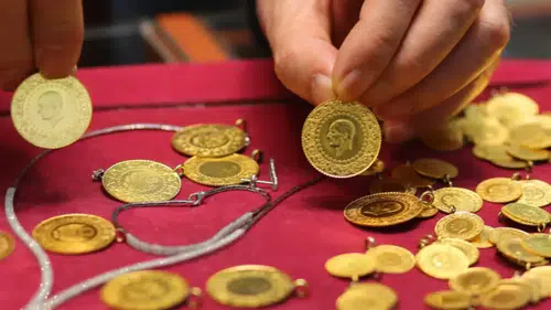 Gram altın 6 bin 780 lira ile güne başladı