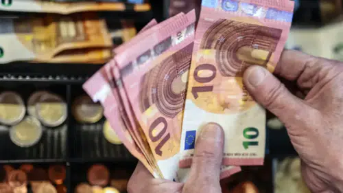 Döviz piyasasında yeni güne marjinal başlangıç: Dolar ve avro ne kadar?