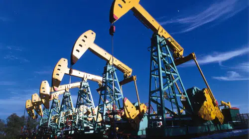 ABD ham petrol stokları önemli ölçüde düştü: Üretim artışı gözlemlendi