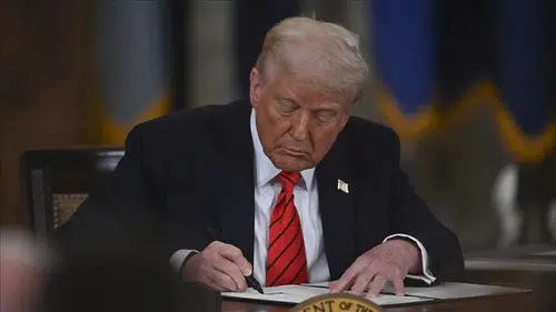 Küresel enerji dengesini sarsacak adım: ABD Başkanı Trump Rus yaptırımlarını askıya aldı