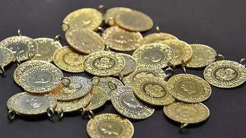 Gram altın 6 bin 560 liradan işlem görüyor, çeyrek altın 10 bin 820 lira