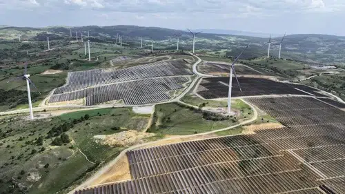 Türkiye güneş ve rüzgar üretiminde kendi rekorunu kırdı!