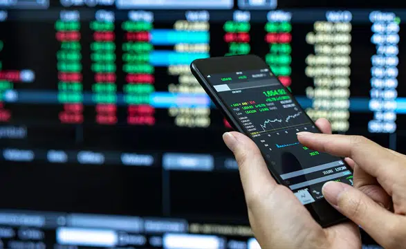 Piyasalarda Gün Ortası Görünümü: Borsa Gerilerken Altın ve Petrol Yükseldi!