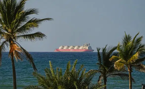 Ateşkes yetmedi: Hürmüz boğazı krizi tedarik zincirini zorluyor