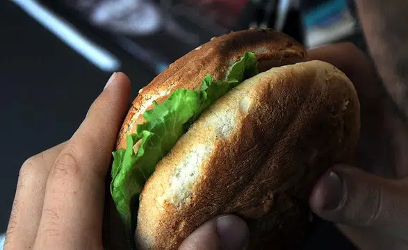 Türkiye'nin 'hızlı' favorileri belli oldu: Zirve hamburger ve çikolatanın!
