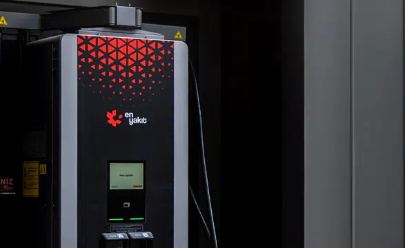 Yollarda elektrikli araç devrimi: EN YAKIT bayram trafiğini kolaylaştıracak haritayı paylaştı