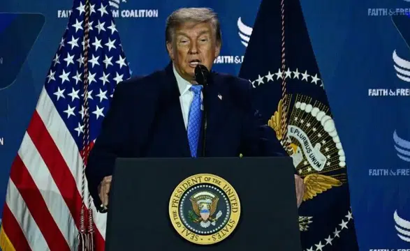 Trump’tan dünyayı sallayan İran açıklaması: 'İstediğimiz her şeyi kabul ettiler!'
