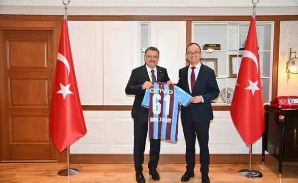 Çin'in Ankara Büyükelçisi Jiang Xuebin, TTSO'yu ziyaret etti ve işbirliklerini görüştü