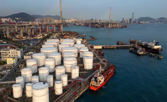 Hürmüz Boğazı'ndaki belirsizlikler sonrası petrol depolama stratejileri yeniden şekilleniyor