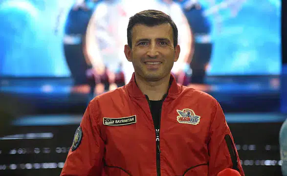Selçuk Bayraktar’dan YKS şampiyonlarına 11 hayat kuralı