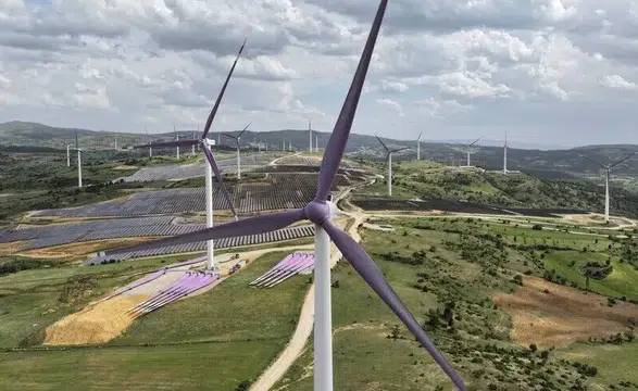 Türkiye'nin elektrik kapasitesindeki büyümede yenilenebilir kaynaklar ön planda
