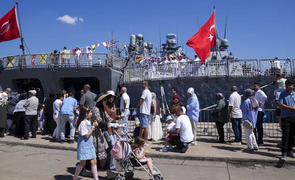TEKNOFEST Mavi Vatan'da vatandaşların milli duyguları ön planda