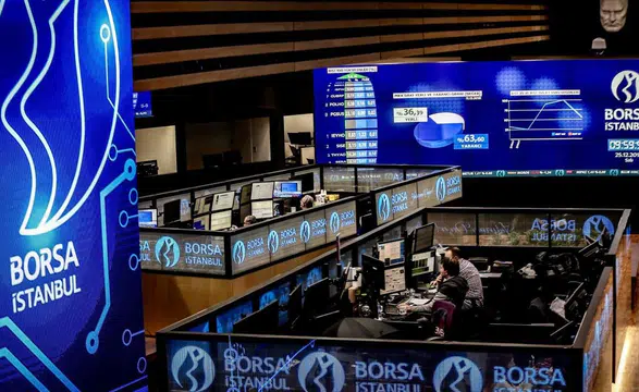 İstanbul serbest piyasada döviz ve BIST 100 endeksi gün ortasında düşüşte