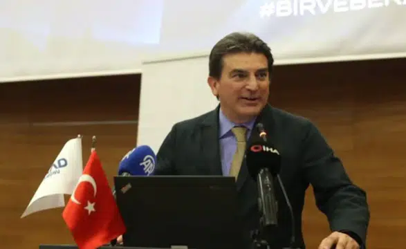OYAK Genel Müdürü Murat Yalçıntaş, Kastamonu'da öğrencilerle buluştu