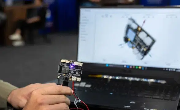 TEKNOFEST'te roket yarışmacısı olan mühendis yerli teknoloji geliştiriyor