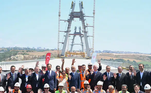 Ulaştırma ve altyapı bakanı uraloğlu, başakşehir-nakkaş otoyolu'nda önemli gelişmeleri açıkladı