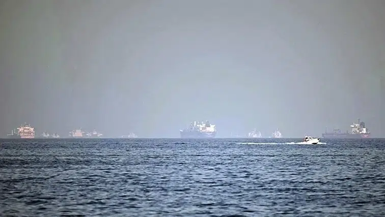 Hürmüz Boğazı’ndaki Aksamalar Küresel Jet Yakıtı Fiyatlarını Katladı!