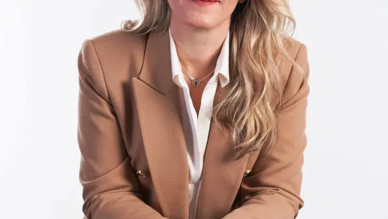 Sanipak çalışan anneleri destekleyen uygulamalarıyla öne çıkıyor!