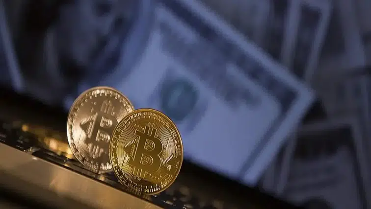 Bitcoin tarihinde bir ilk: 77 bin dolar sınırını geçti