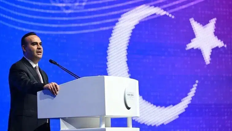Türkiye yapay zeka ile geleceğe yön veriyor: Bakan Kacır'dan stratejik adımlar