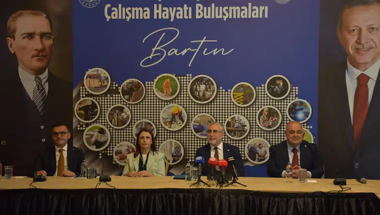 Bakan Işıkhan, Bartın'da Türkiye Yüzyılı'nda çalışma hayatı buluşmalarını değerlendirdi