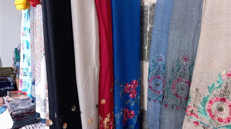 Diyarbakır'da el dokuması şallar ilgi görüyor