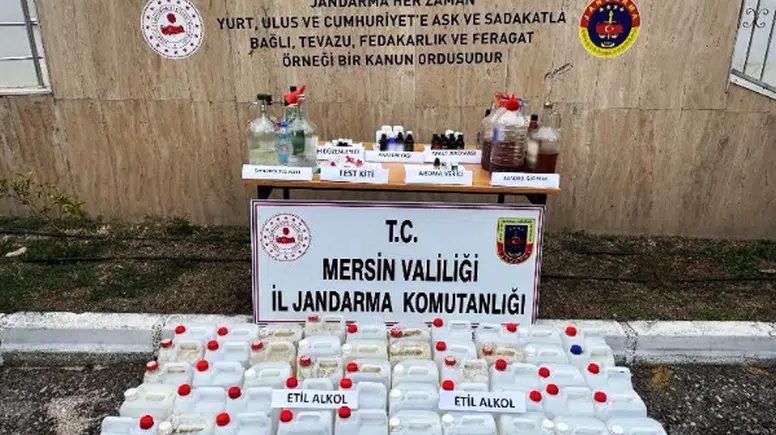 Mersin’de sahte alkol operasyonu: 540 litre sahte alkol ele geçirildi
