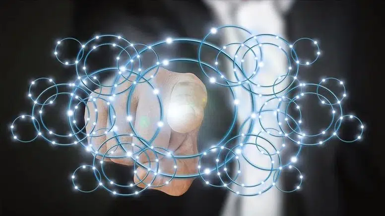 Yapay zeka iş gücünü dönüştürüyor: Hibrit roller ve yeni uzmanlıklar öne çıkıyor