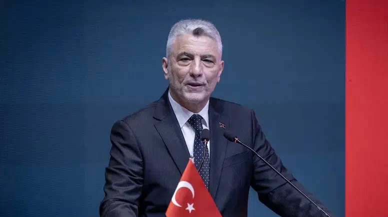 Bakan Bolat küresel krizlere meydan okuyan rakamları açıkladı: İhracatta dirençli görünüm!