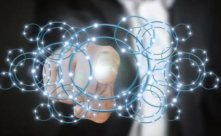 Yapay zeka iş gücünü dönüştürüyor: Hibrit roller ve yeni uzmanlıklar öne çıkıyor