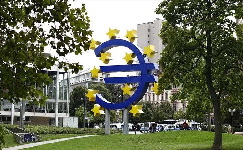 Avro Bölgesi ve Avrupa Birliği’nde sanayi üretimi şubat verileri açıklandı!