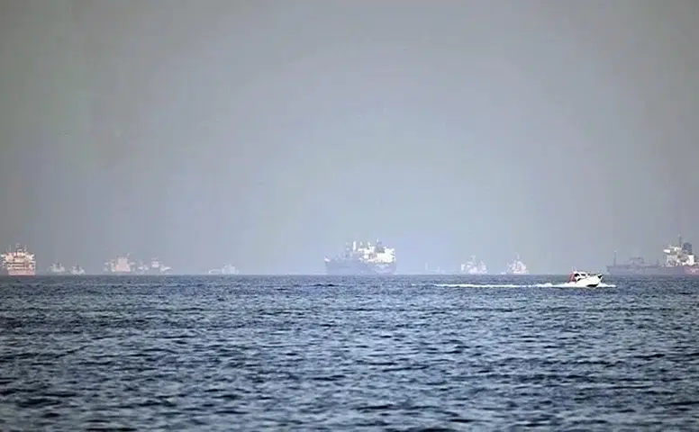 Hürmüz Boğazı'nda hareketlilik: Tankerler boğaz geçişlerini sürdürüyor!