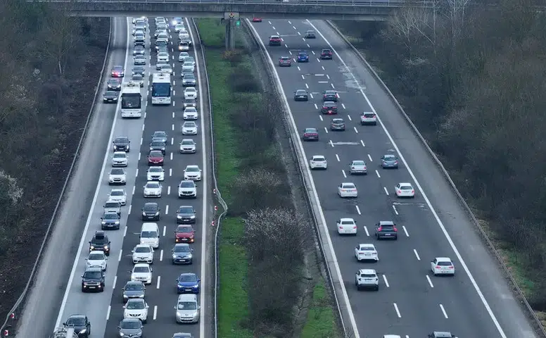 Türkiye'de trafiğe kayıtlı araç sayısı 34 milyon sınırını aşarak rekor seviyeye ulaştı!
