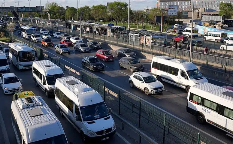 İstanbul'un yükü artıyor: Dört şehir Türkiye'nin yarısını sırtladı!