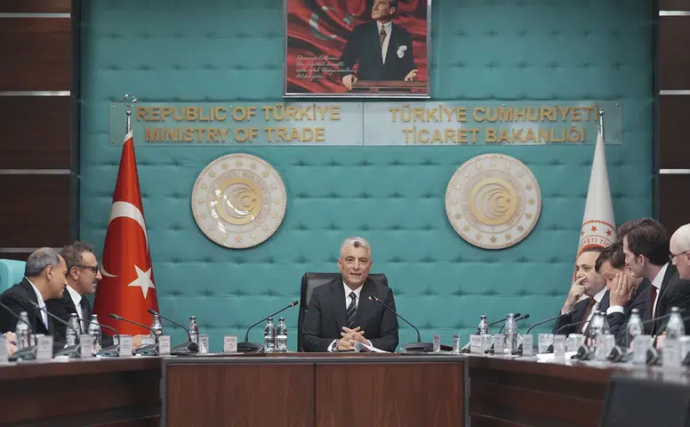 Bakan Bolat: 'Türkiye çevresindeki çatışmalara rağmen cazibesini artırıyor'