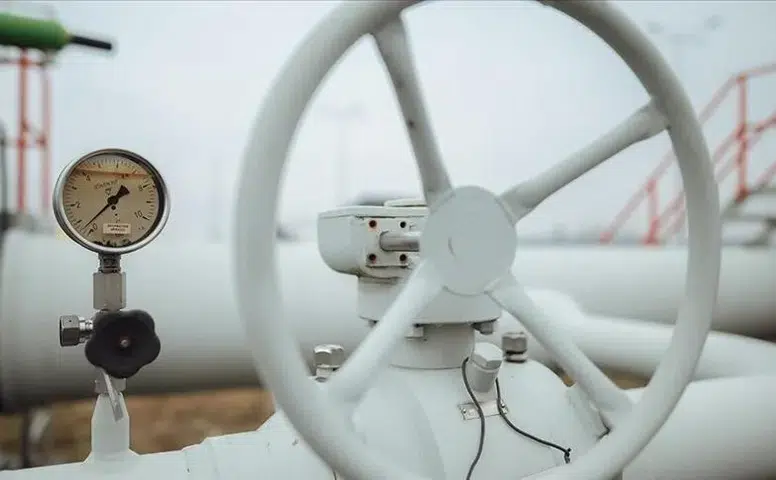 Hürmüz Boğazı tüm ticari geçişlere açıldı: Avrupa’da doğal gaz fiyatları hızla geriledi!