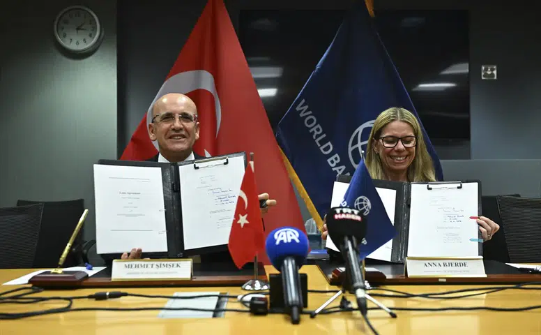 Türkiye'nin lojistik vizyonunda dev adım: İstanbul Kuzey Demir Yolu için imzalar atıldı!
