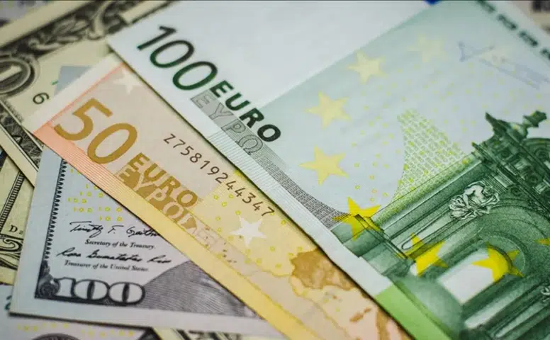 İstanbul serbest piyasasında döviz kurları yeni güne yatay seyirle başladı!