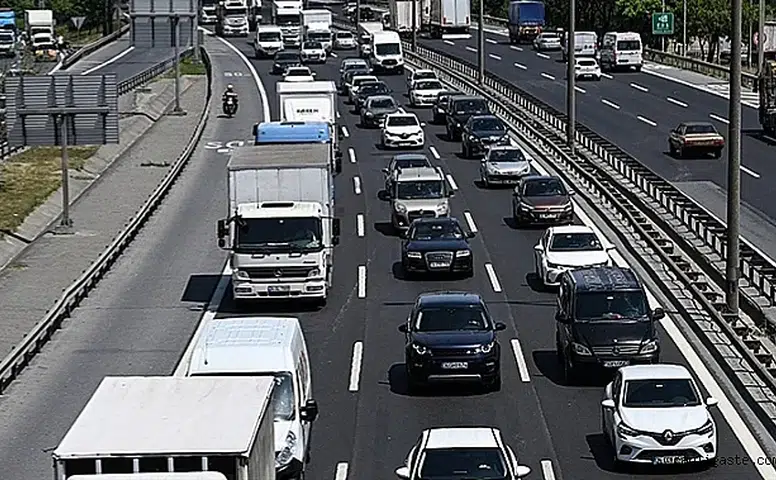 Direksiyon başındakiler dikkat: O yollarda trafik akışı tamamen değişti!