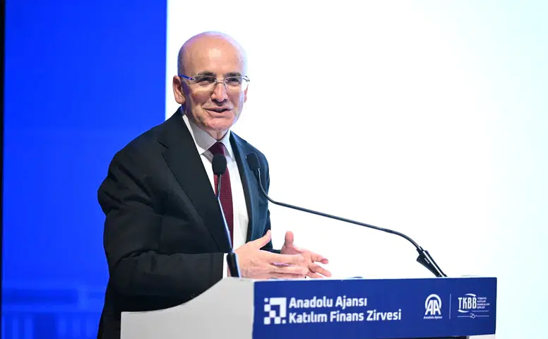 Bakan Şimşek: 'Şoklar büyük ancak yönetilebilir'